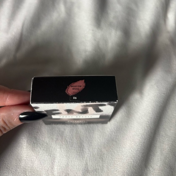 💋2/$25 fenty killawatt Moscow mule highlighter - Picture 7 of 7